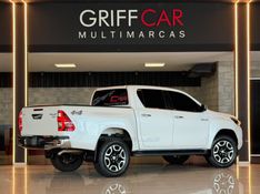 TOYOTA HILUX 2.8 SRX 4X4 CD 16V 2022/2023 GRIFFCAR MULTIMARCAS DOIS IRMÃOS / Carros no Vale