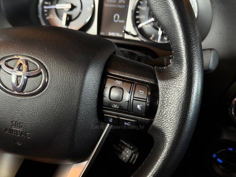 TOYOTA HILUX 2.8 SRX 4X4 CD 16V 2022/2023 GRIFFCAR MULTIMARCAS DOIS IRMÃOS / Carros no Vale