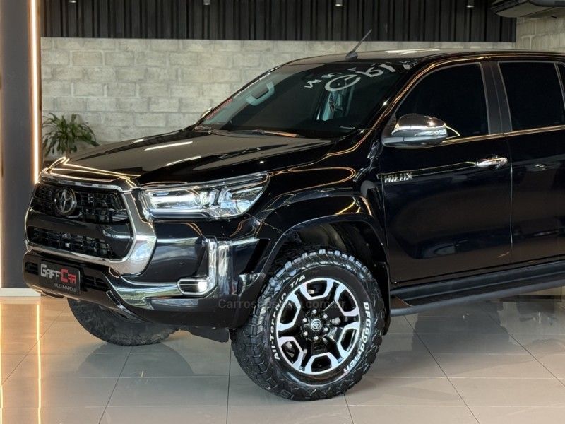 TOYOTA HILUX 2.8 SRX PLUS 4X4 CD TURBO 2024/2024 GRIFFCAR MULTIMARCAS DOIS IRMÃOS / Carros no Vale
