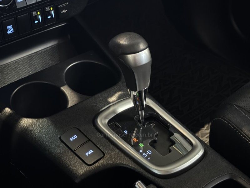 TOYOTA HILUX 2.8 SRX PLUS 4X4 CD TURBO 2024/2024 GRIFFCAR MULTIMARCAS DOIS IRMÃOS / Carros no Vale