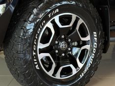 TOYOTA HILUX 2.8 SRX PLUS 4X4 CD TURBO 2024/2024 GRIFFCAR MULTIMARCAS DOIS IRMÃOS / Carros no Vale