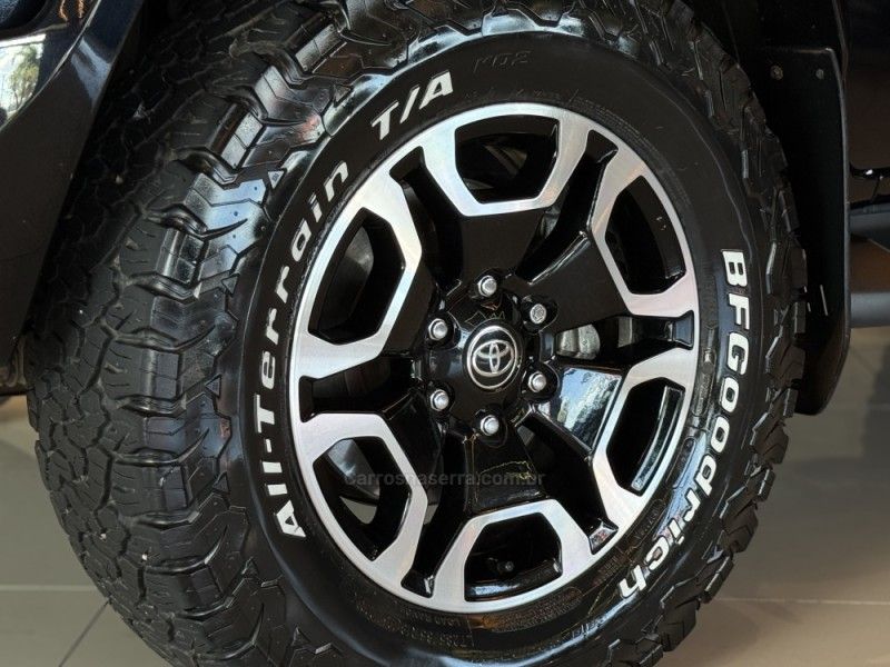 TOYOTA HILUX 2.8 SRX PLUS 4X4 CD TURBO 2024/2024 GRIFFCAR MULTIMARCAS DOIS IRMÃOS / Carros no Vale