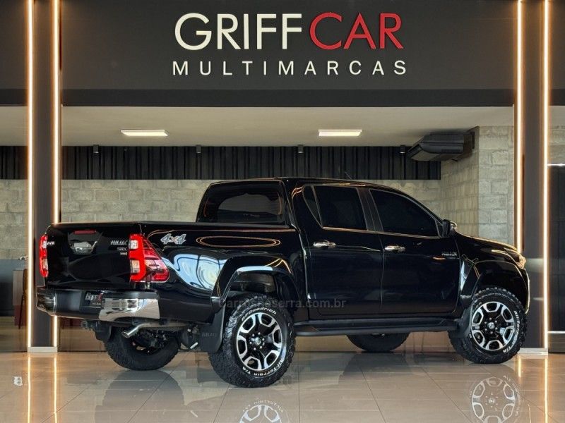 TOYOTA HILUX 2.8 SRX PLUS 4X4 CD TURBO 2024/2024 GRIFFCAR MULTIMARCAS DOIS IRMÃOS / Carros no Vale