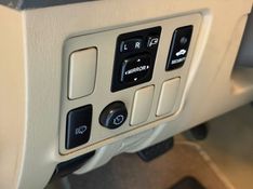 TOYOTA HILUX SW4 3.0 SRV 4X4 16V TURBO INTERCOOLER 2013/2013 GRIFFCAR MULTIMARCAS DOIS IRMÃOS / Carros no Vale