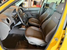 VOLKSWAGEN GOL 1.6 MI COPA 8V G.IV 2006/2006 GRIFFCAR MULTIMARCAS DOIS IRMÃOS / Carros no Vale