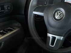 VOLKSWAGEN GOLF 1.6 MI SPORTLINE 8V 2013/2013 GRIFFCAR MULTIMARCAS DOIS IRMÃOS / Carros no Vale