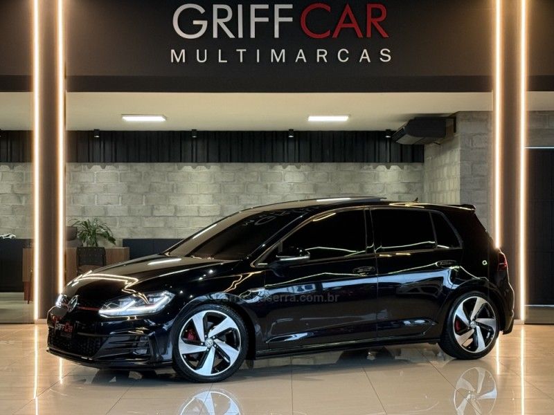 VOLKSWAGEN GOLF 2.0 TSI 350 GTI 16V 230CV TURBO AUTOMATIZADO 2019/2019 GRIFFCAR MULTIMARCAS DOIS IRMÃOS / Carros no Vale VOLKSWAGEN GOLF 2.0 TSI 350 GTI 16V 230CV TURBO AUTOMATIZADO 2019/2019 GRIFFCAR MULTIMARCAS DOIS IRMÃOS / Carros no Vale
