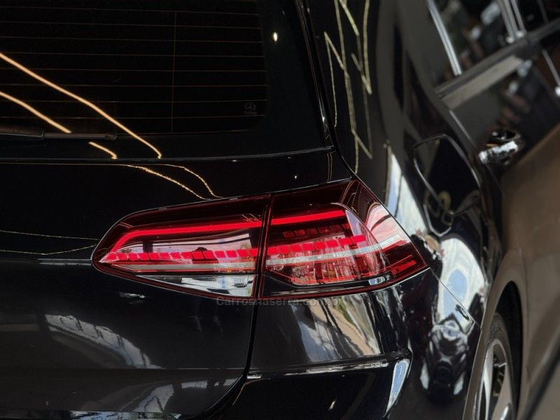 VOLKSWAGEN GOLF 2.0 TSI 350 GTI 16V 230CV TURBO AUTOMATIZADO 2019/2019 GRIFFCAR MULTIMARCAS DOIS IRMÃOS / Carros no Vale VOLKSWAGEN GOLF 2.0 TSI 350 GTI 16V 230CV TURBO AUTOMATIZADO 2019/2019 GRIFFCAR MULTIMARCAS DOIS IRMÃOS / Carros no Vale