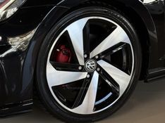 VOLKSWAGEN GOLF 2.0 TSI 350 GTI 16V 230CV TURBO AUTOMATIZADO 2019/2019 GRIFFCAR MULTIMARCAS DOIS IRMÃOS / Carros no Vale