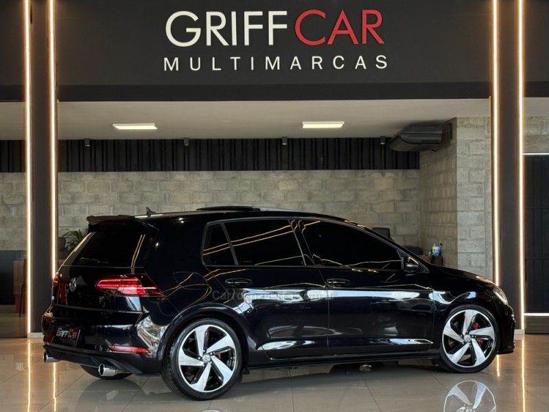 VOLKSWAGEN GOLF 2.0 TSI 350 GTI 16V 230CV TURBO AUTOMATIZADO 2019/2019 GRIFFCAR MULTIMARCAS DOIS IRMÃOS / Carros no Vale VOLKSWAGEN GOLF 2.0 TSI 350 GTI 16V 230CV TURBO AUTOMATIZADO 2019/2019 GRIFFCAR MULTIMARCAS DOIS IRMÃOS / Carros no Vale
