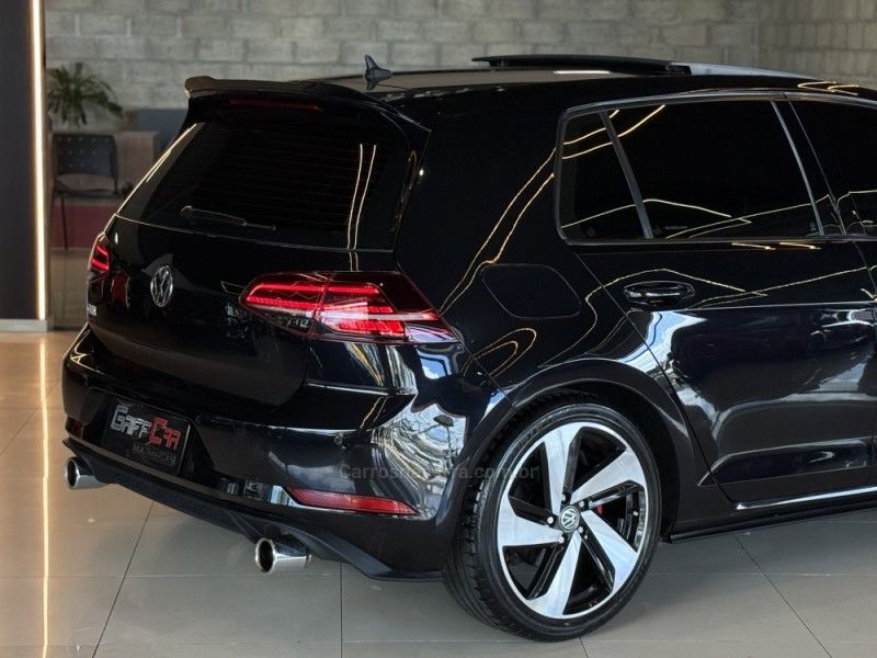 VOLKSWAGEN GOLF 2.0 TSI 350 GTI 16V 230CV TURBO AUTOMATIZADO 2019/2019 GRIFFCAR MULTIMARCAS DOIS IRMÃOS / Carros no Vale VOLKSWAGEN GOLF 2.0 TSI 350 GTI 16V 230CV TURBO AUTOMATIZADO 2019/2019 GRIFFCAR MULTIMARCAS DOIS IRMÃOS / Carros no Vale
