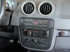 VOLKSWAGEN PARATI 1.6 MI TRACK & FIELD 8V G.IV 2007/2007 GRIFFCAR MULTIMARCAS DOIS IRMÃOS / Carros no Vale