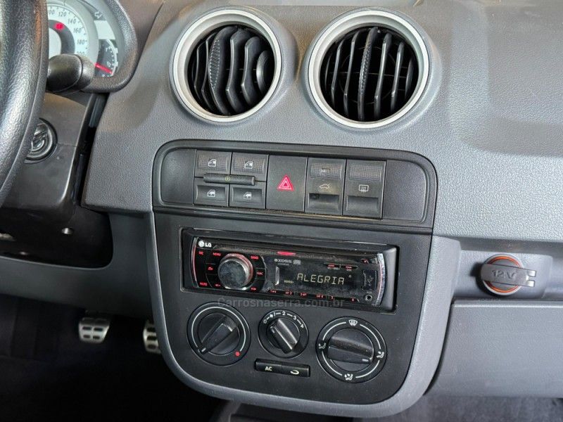 VOLKSWAGEN PARATI 1.6 MI TRACK & FIELD 8V G.IV 2007/2007 GRIFFCAR MULTIMARCAS DOIS IRMÃOS / Carros no Vale VOLKSWAGEN PARATI 1.6 MI TRACK & FIELD 8V G.IV 2007/2007 GRIFFCAR MULTIMARCAS DOIS IRMÃOS / Carros no Vale