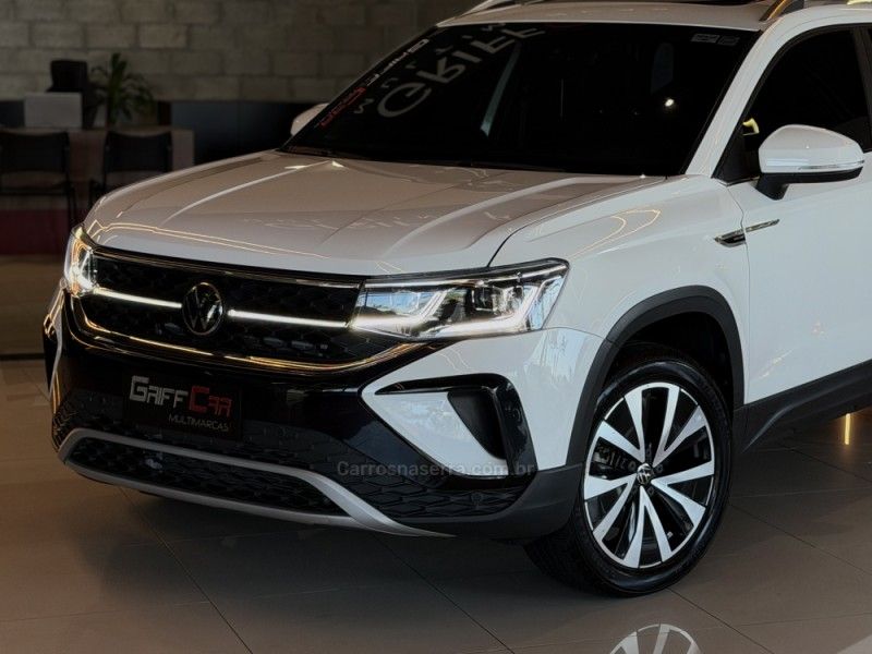VOLKSWAGEN TAOS 1.4 16V HIGHLINE TSI 2022/2022 GRIFFCAR MULTIMARCAS DOIS IRMÃOS / Carros no Vale