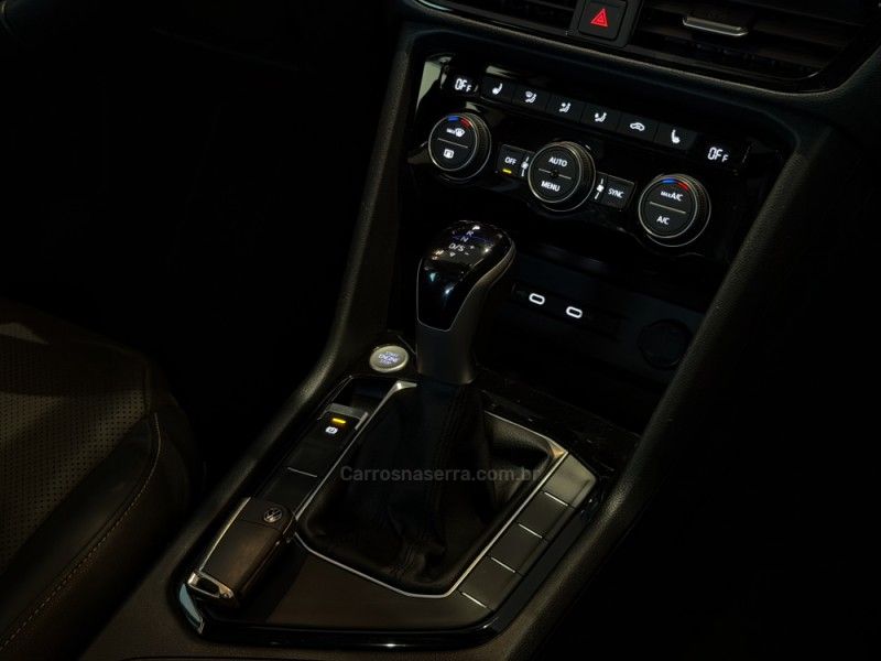 VOLKSWAGEN TAOS 1.4 16V HIGHLINE TSI 2022/2022 GRIFFCAR MULTIMARCAS DOIS IRMÃOS / Carros no Vale