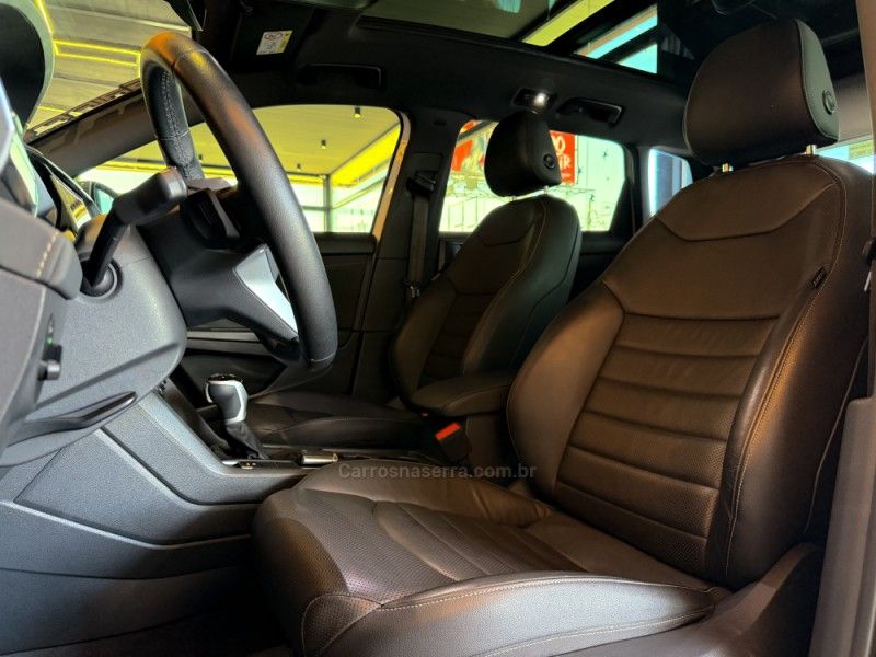 VOLKSWAGEN TAOS 1.4 16V HIGHLINE TSI 2022/2022 GRIFFCAR MULTIMARCAS DOIS IRMÃOS / Carros no Vale