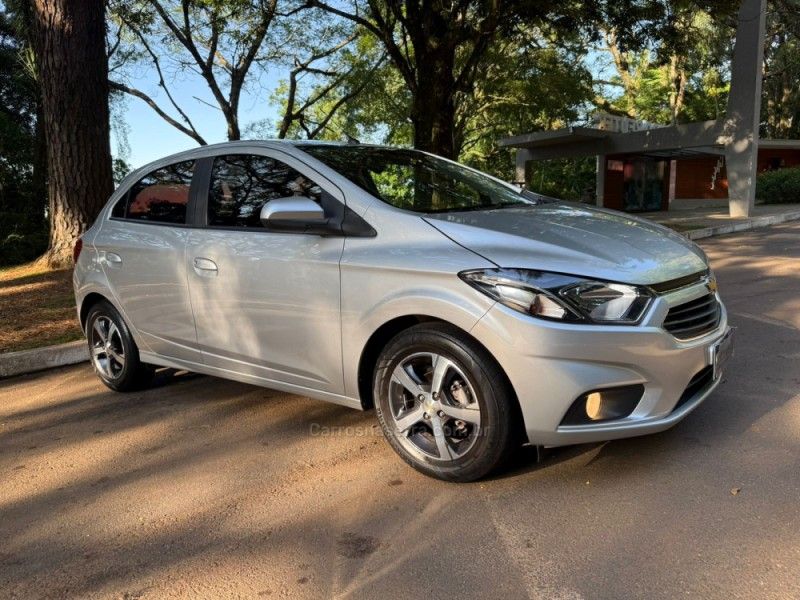 CHEVROLET ONIX 1.4 MPFI LTZ 8V 2018/2018 KASPER VEÍCULOS DOIS IRMÃOS / Carros no Vale