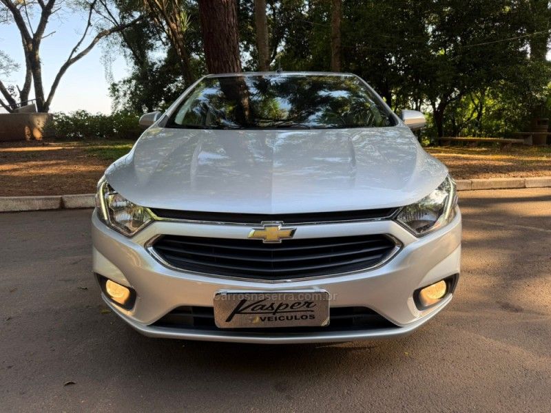 CHEVROLET ONIX 1.4 MPFI LTZ 8V 2018/2018 KASPER VEÍCULOS DOIS IRMÃOS / Carros no Vale