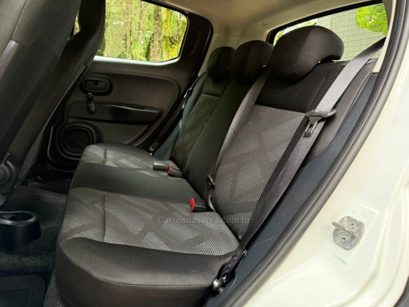 FIAT MOBI 1.0 8V EVO LIKE 2022/2023 KASPER VEÍCULOS DOIS IRMÃOS / Carros no Vale