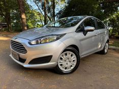 FORD FIESTA 1.6 SE HATCH 16V 2017/2017 KASPER VEÍCULOS DOIS IRMÃOS / Carros no Vale