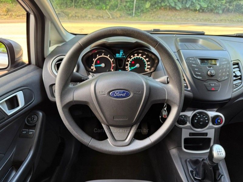 FORD FIESTA 1.6 SE HATCH 16V 2017/2017 KASPER VEÍCULOS DOIS IRMÃOS / Carros no Vale