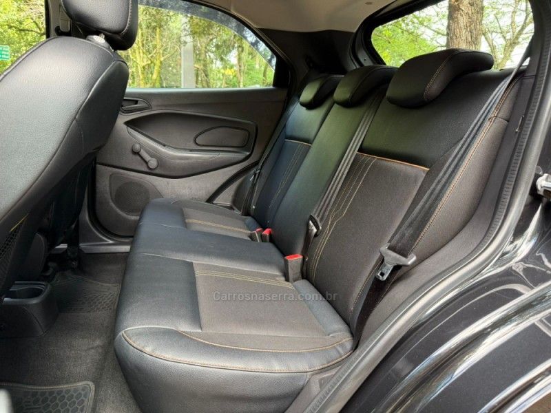 FORD KA 1.0 TRAIL 12V 2018/2018 KASPER VEÍCULOS DOIS IRMÃOS / Carros no Vale