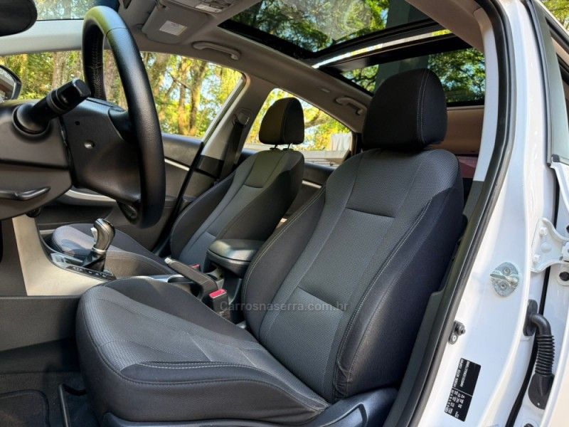 HYUNDAI I30 1.8 MPI 16V 2015/2016 KASPER VEÍCULOS DOIS IRMÃOS / Carros no Vale