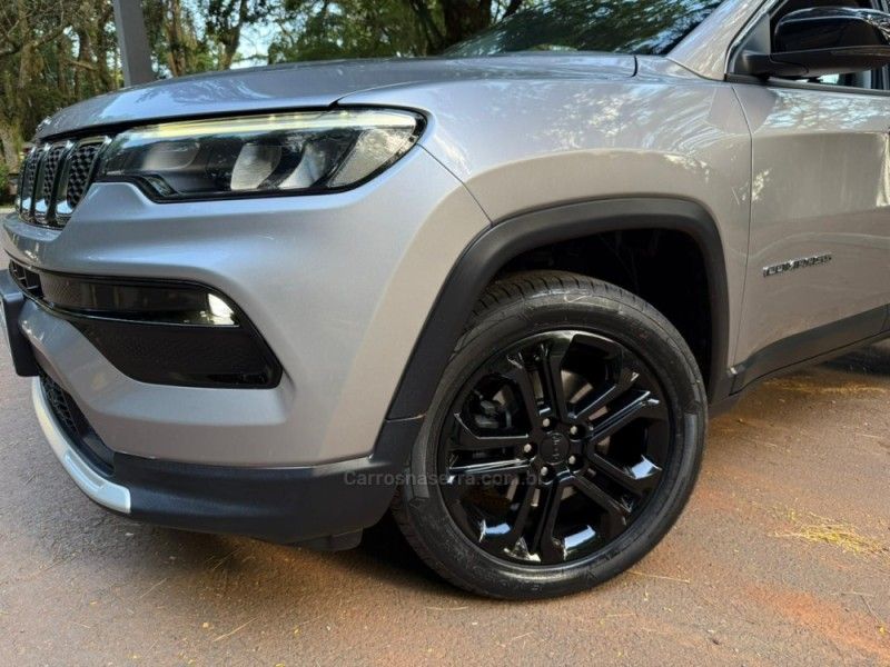 JEEP COMPASS 1.3 LONGITUDE T270 16V TURBO 2024/2024 KASPER VEÍCULOS DOIS IRMÃOS / Carros no Vale JEEP COMPASS 1.3 LONGITUDE T270 16V TURBO 2024/2024 KASPER VEÍCULOS DOIS IRMÃOS / Carros no Vale