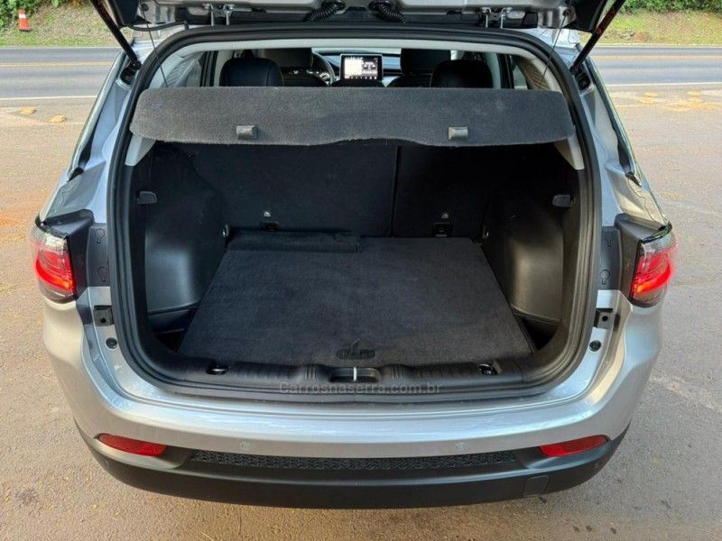 JEEP COMPASS 1.3 LONGITUDE T270 16V TURBO 2024/2024 KASPER VEÍCULOS DOIS IRMÃOS / Carros no Vale JEEP COMPASS 1.3 LONGITUDE T270 16V TURBO 2024/2024 KASPER VEÍCULOS DOIS IRMÃOS / Carros no Vale