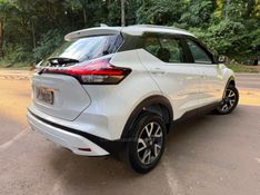NISSAN KICKS 1.6 SENSE 16V 2022/2022 KASPER VEÍCULOS DOIS IRMÃOS / Carros no Vale