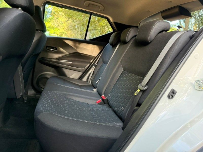 NISSAN KICKS 1.6 SENSE 16V 2022/2022 KASPER VEÍCULOS DOIS IRMÃOS / Carros no Vale