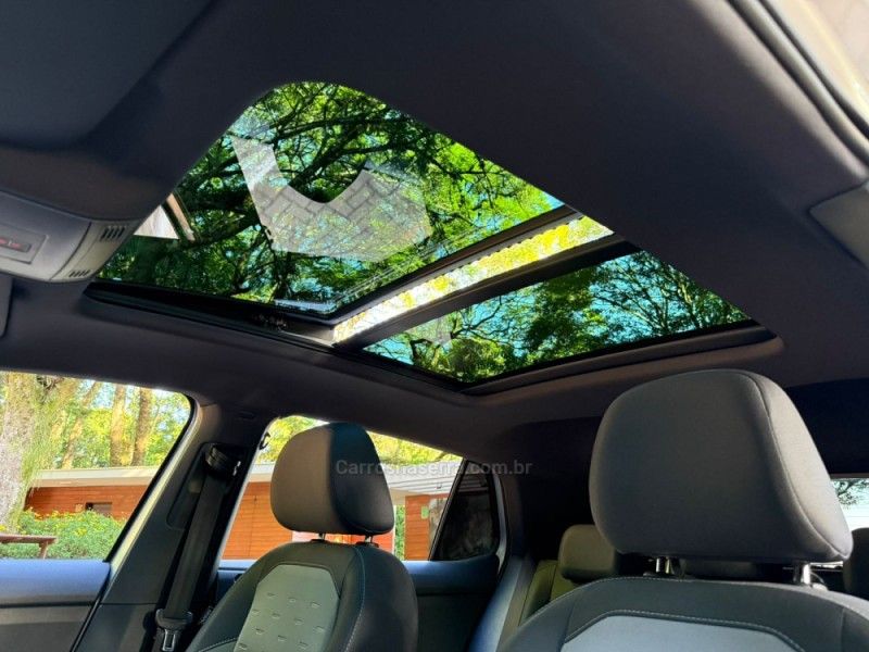 VOLKSWAGEN T-CROSS 1.0 COMFORTLINE TSI 2022/2023 KASPER VEÍCULOS DOIS IRMÃOS / Carros no Vale VOLKSWAGEN T-CROSS 1.0 COMFORTLINE TSI 2022/2023 KASPER VEÍCULOS DOIS IRMÃOS / Carros no Vale