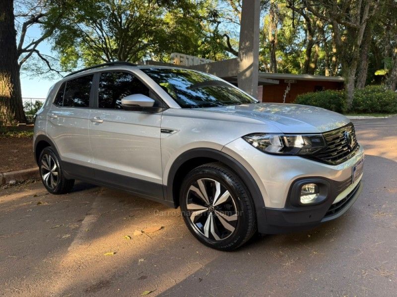 VOLKSWAGEN T-CROSS 1.0 COMFORTLINE TSI 2022/2023 KASPER VEÍCULOS DOIS IRMÃOS / Carros no Vale VOLKSWAGEN T-CROSS 1.0 COMFORTLINE TSI 2022/2023 KASPER VEÍCULOS DOIS IRMÃOS / Carros no Vale