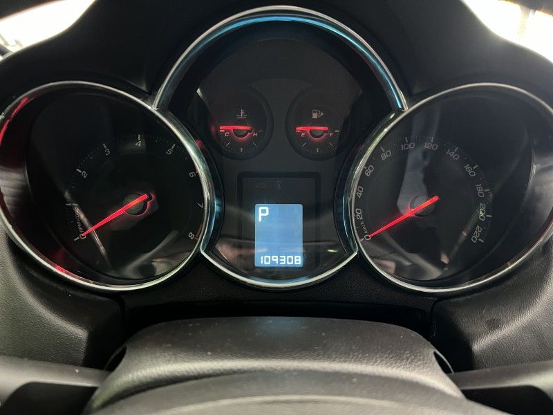 CHEVROLET CRUZE 1.8 LTZ SPORT6 16V 2014/2014 PRIME MULTIMARCAS CAXIAS DO SUL / Carros no Vale CHEVROLET CRUZE 1.8 LTZ SPORT6 16V 2014/2014 PRIME MULTIMARCAS CAXIAS DO SUL / Carros no Vale