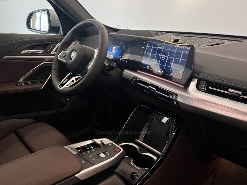 BMW X1 2.0 SDRIVE20I M SPORT 16V TURBO 2025/2026 ÓTIMA CAR FLORES DA CUNHA / Carros no Vale BMW X1 2.0 SDRIVE20I M SPORT 16V TURBO 2025/2026 ÓTIMA CAR FLORES DA CUNHA / Carros no Vale