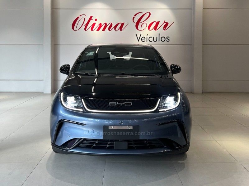 BYD DOLPHIN PLUS ELÉTRICO 2024/2025 ÓTIMA CAR FLORES DA CUNHA / Carros no Vale
