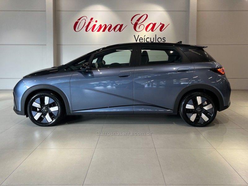 BYD DOLPHIN PLUS ELÉTRICO 2024/2025 ÓTIMA CAR FLORES DA CUNHA / Carros no Vale