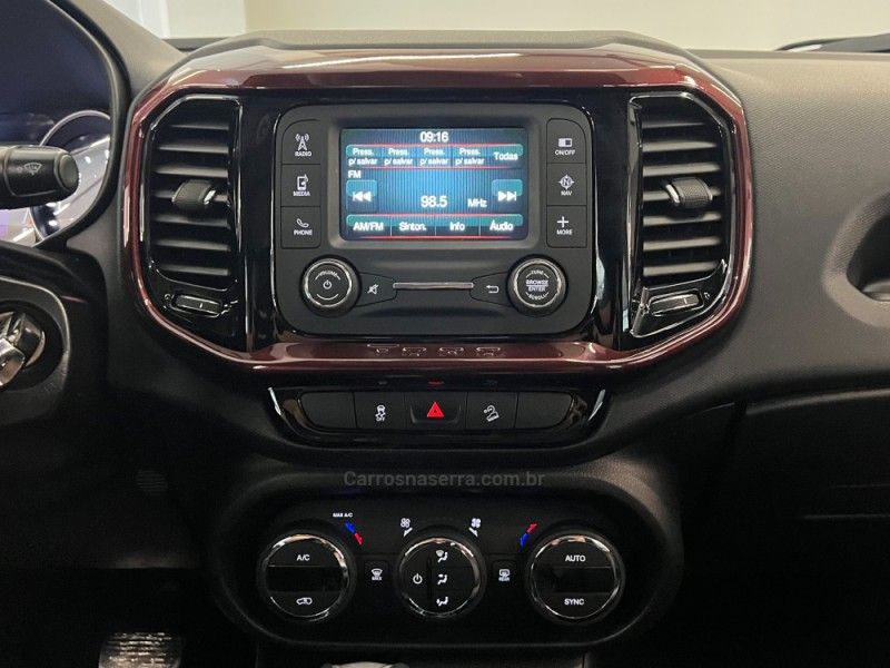 FIAT TORO 2.0 16V TURBO FREEDOM 4WD AT9 2019/2019 ÓTIMA CAR FLORES DA CUNHA / Carros no Vale