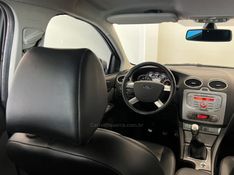 FORD FOCUS 2.0 GLX SEDAN 16V 2011/2012 ÓTIMA CAR FLORES DA CUNHA / Carros no Vale
