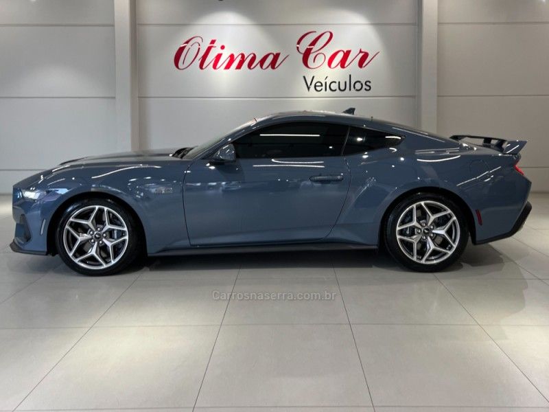 FORD MUSTANG 5.0 GT PERFORMANCE V8 2024/2024 ÓTIMA CAR FLORES DA CUNHA / Carros no Vale