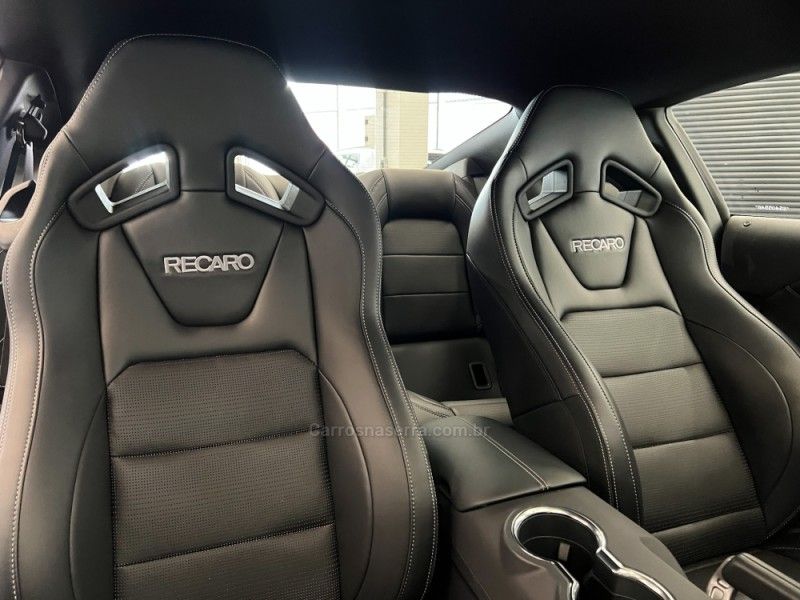 FORD MUSTANG 5.0 GT V8 2025/2025 ÓTIMA CAR FLORES DA CUNHA / Carros no Vale