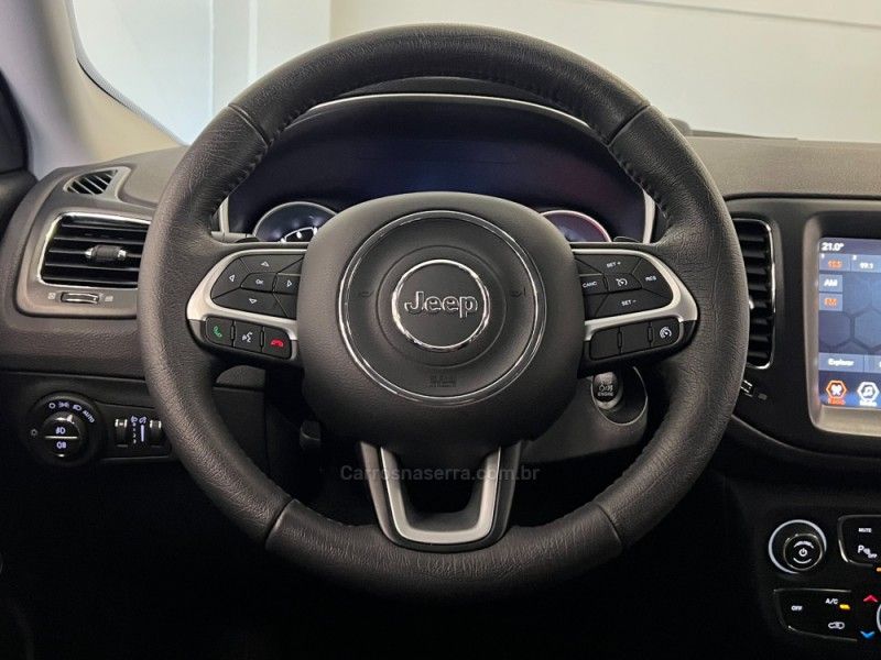 JEEP COMPASS 2.0 16V LONGITUDE 4X4 2018/2018 ÓTIMA CAR FLORES DA CUNHA / Carros no Vale