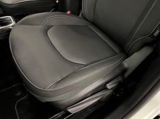 JEEP RENEGADE 1.3 16V NIGHT EAGLE T270 TURBO 2025/2026 ÓTIMA CAR FLORES DA CUNHA / Carros no Vale