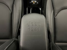 JEEP RENEGADE 1.3 16V NIGHT EAGLE T270 TURBO 2025/2026 ÓTIMA CAR FLORES DA CUNHA / Carros no Vale