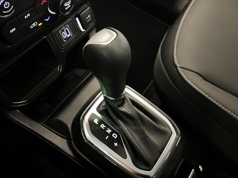 JEEP RENEGADE 1.3 LONGITUDE T270 16V TURBO 2025/2026 ÓTIMA CAR FLORES DA CUNHA / Carros no Vale