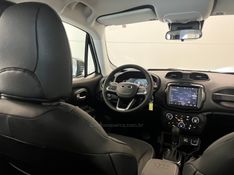 JEEP RENEGADE 1.3 LONGITUDE T270 16V TURBO 2025/2026 ÓTIMA CAR FLORES DA CUNHA / Carros no Vale