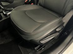 JEEP RENEGADE 1.3 LONGITUDE T270 16V TURBO 2025/2026 ÓTIMA CAR FLORES DA CUNHA / Carros no Vale