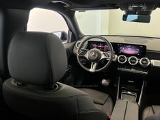 MERCEDES-BENZ GLB 220 2.0 PROGRESSIVE 16V TURBO HIBRIDO 2024/2025 ÓTIMA CAR FLORES DA CUNHA / Carros no Vale