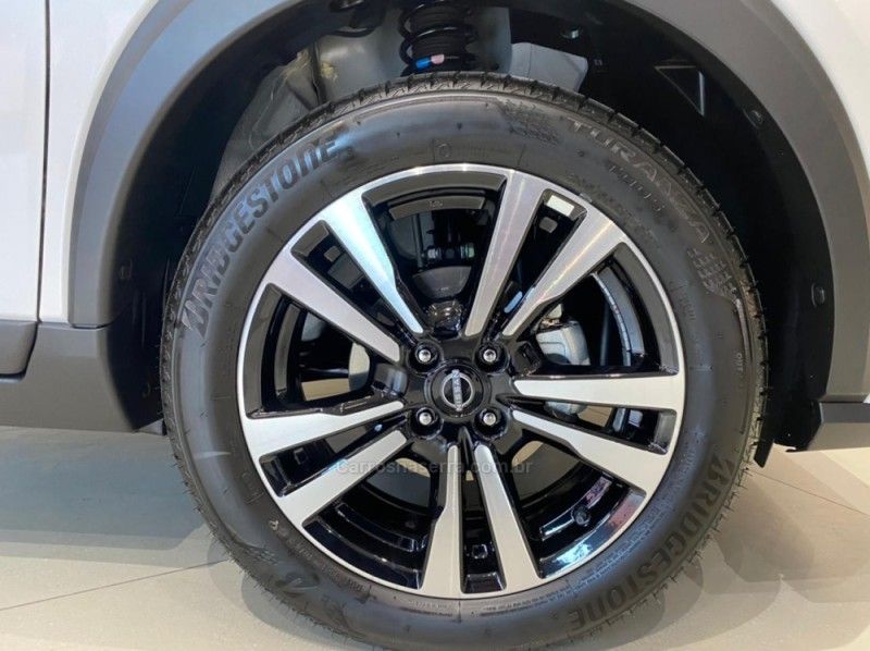 NISSAN KICKS 1.6 ADVANCE 16V 2025/2025 ÓTIMA CAR FLORES DA CUNHA / Carros no Vale