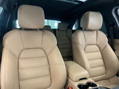 PORSCHE MACAN 2.0 16V 2024/2024 ÓTIMA CAR FLORES DA CUNHA / Carros no Vale